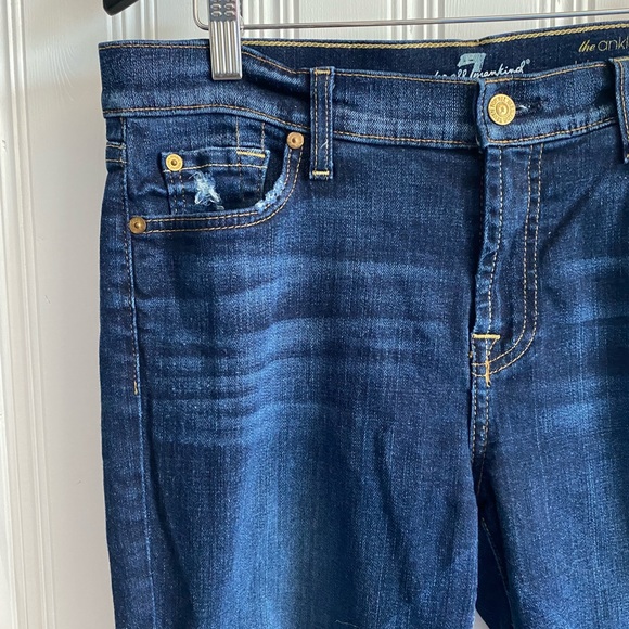 ✨HP✨ Gorgeous 7 for All Mankind Dark The Ankle Skinny wash distressed. S… - Picture 3 of 9